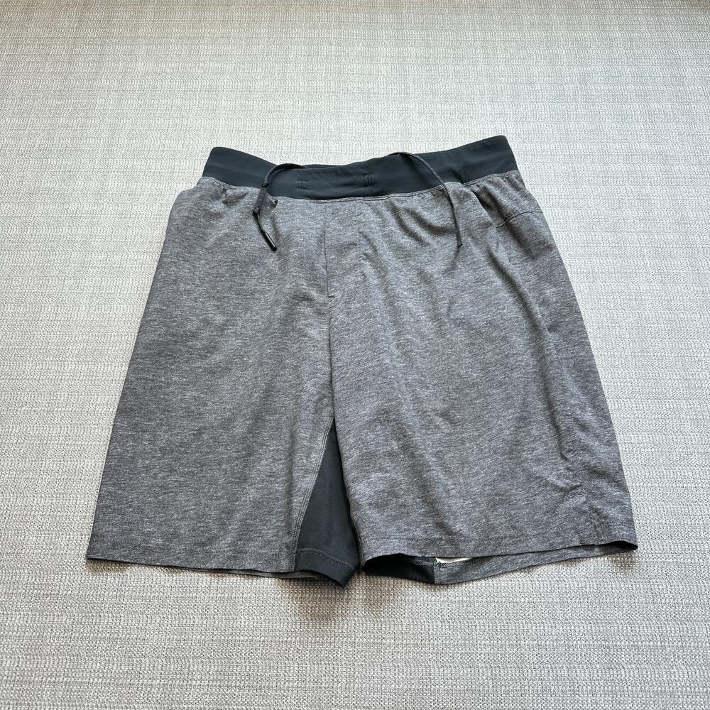 Lululemon THE Short 9 Linerless Mens Medium Pullon Athletic Athleisure Gym